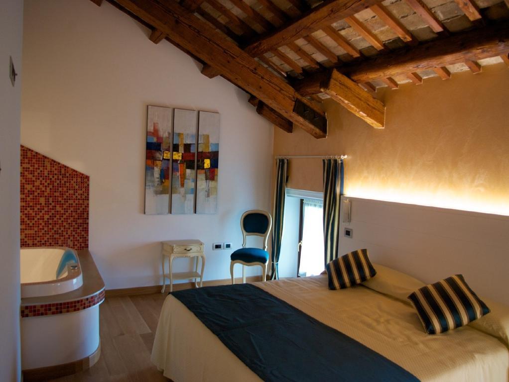 Villa Butussi - L'Ospitalita Del Vino Corno di Rosazzo Pokój zdjęcie